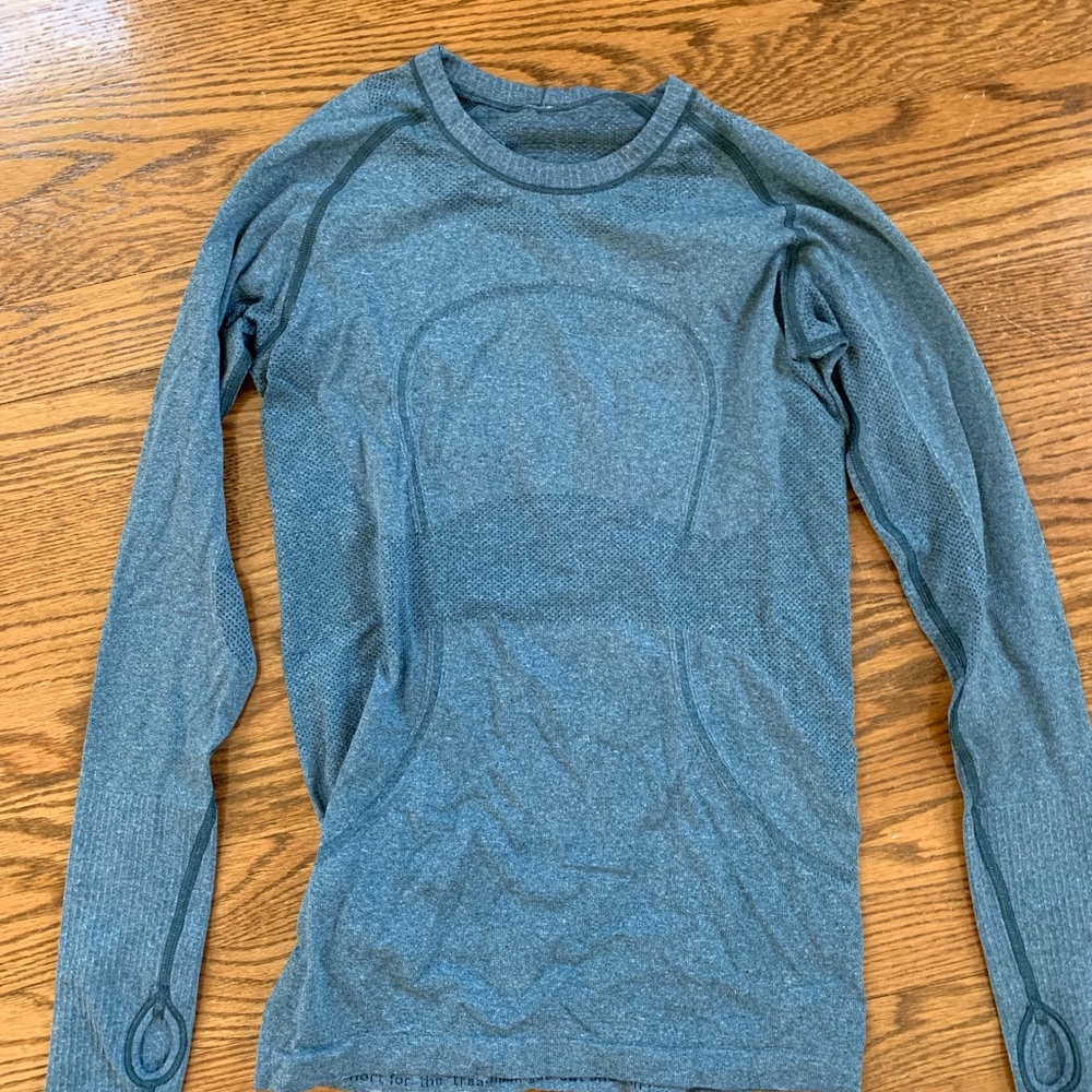 Lululemon Swiftly Tech long sleeve - size 6
